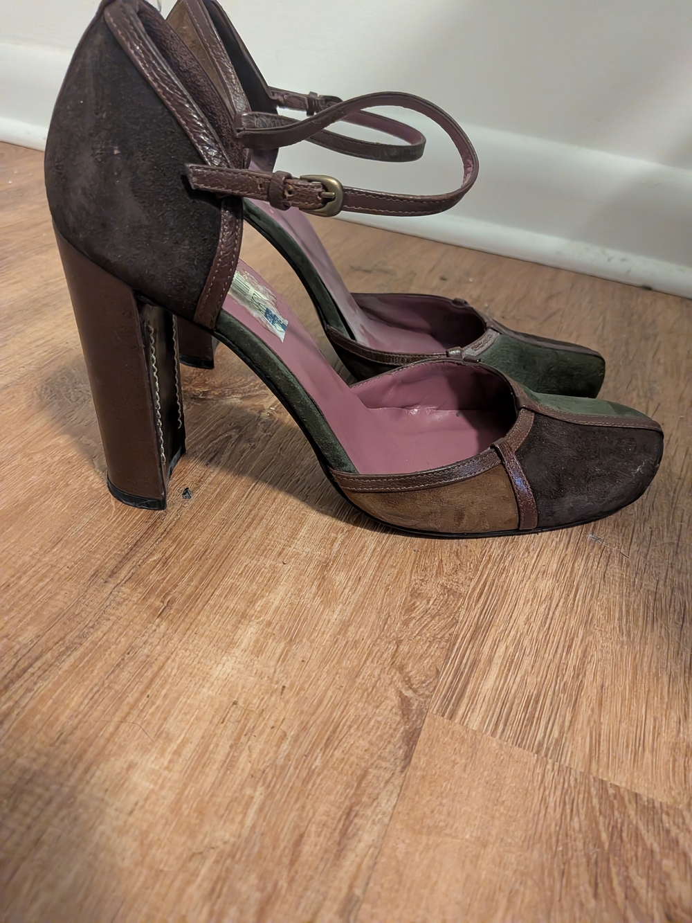 Charles David Collection Green Brown Suede Leather Mary Jane Heels 7B - Picture 4 of 8
